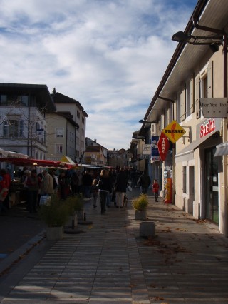 Divonne les Bains market (before it got too busy)